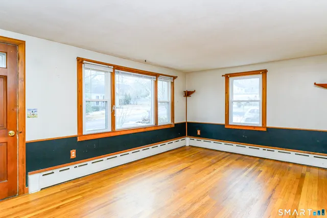 $310,000 | 39 Rocky Ledge Drive, Clinton, CT 06413