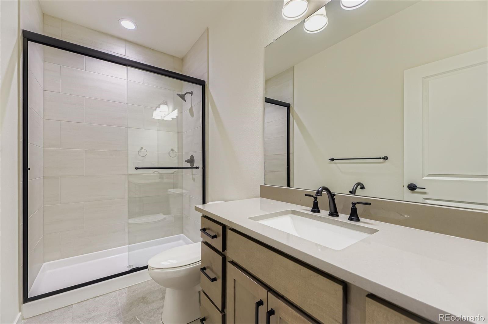 8942 South Riviera Way Aurora, CO 80016 - Photo 19 of 29