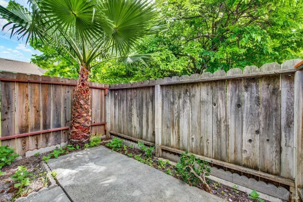 $349,000 | 643 Beelard Drive, Vacaville, CA 95687