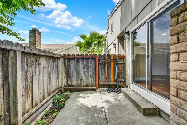 $349,000 | 643 Beelard Drive, Vacaville, CA 95687