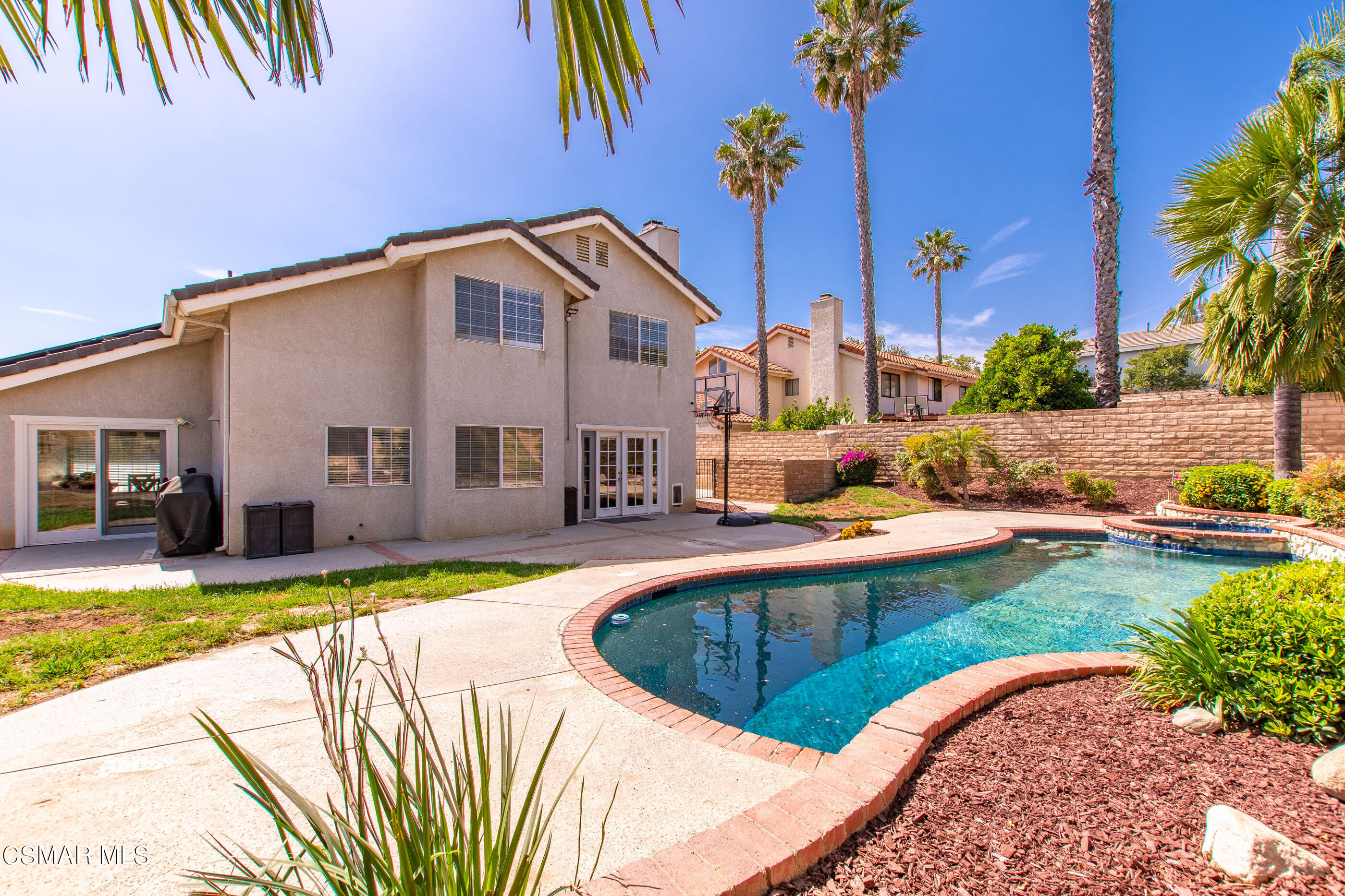 2708 Angel Circle Simi Valley, CA 93063 - Photo 23 of 26 2708 Angel Cir Simi Valley-40