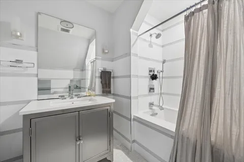 $2,495,000 | 2148 West Giddings Street, Chicago, IL 60625