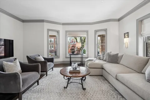 $2,495,000 | 2148 West Giddings Street, Chicago, IL 60625