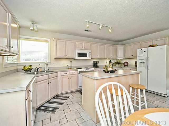 1335 Crown Ridge Drive Fort Mill, SC 29708 - Photo 4 of 16