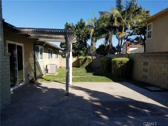 $5,000 | 424 East Riverview Avenue, Orange, CA 92865