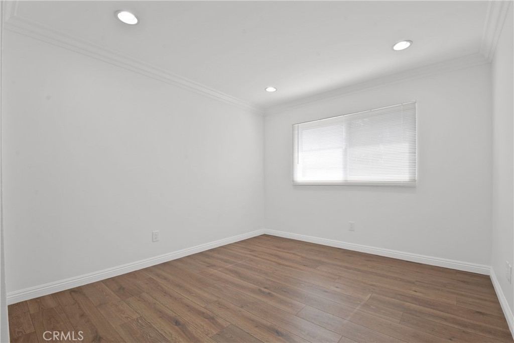 424 East Riverview Avenue Orange, CA 92865 - Photo 7 of 10 Bedroom 3