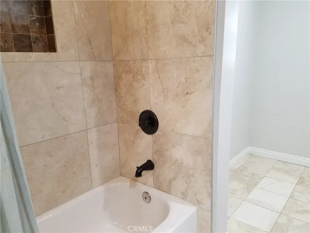 $5,000 | 424 East Riverview Avenue, Orange, CA 92865