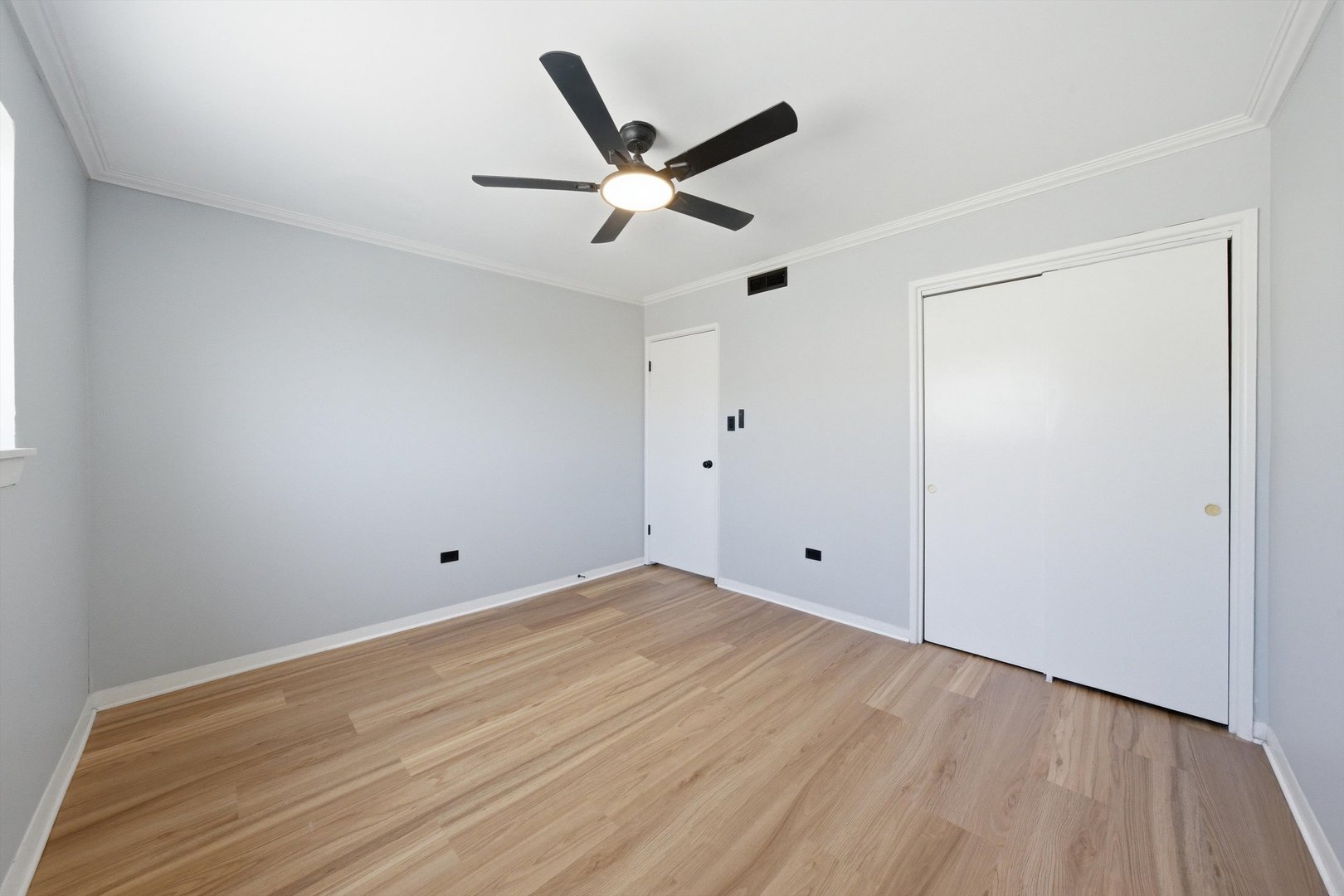 3127 Bernice Road, Unit 5 Lansing, IL 60438 - Photo 9 of 14 Gallery Image 9