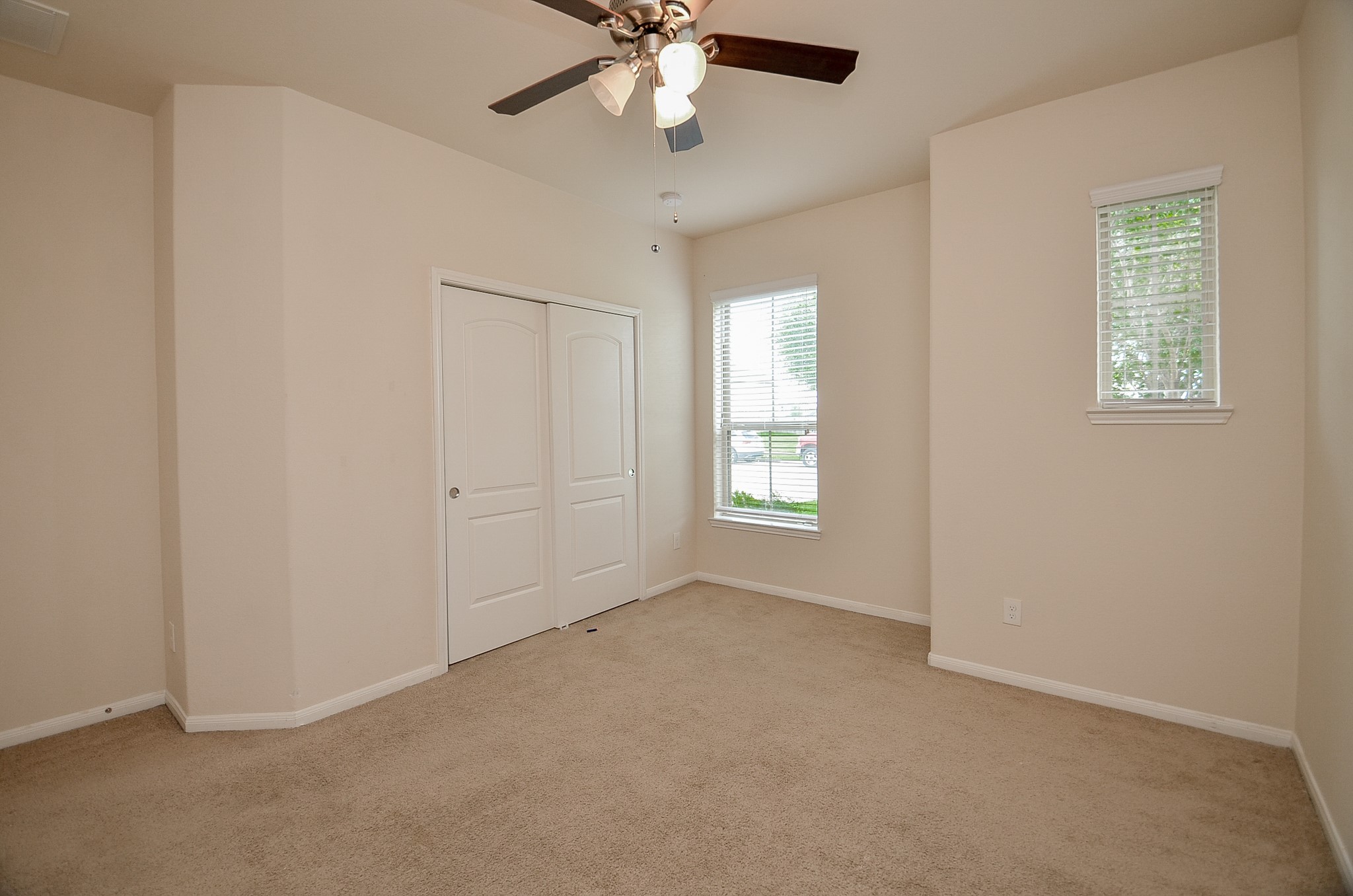 2227 Leonetti Lane Rosenberg, TX 77471 - Photo 11 of 47 1st bedroom