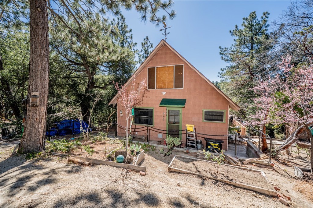 52647 Pine Cove Road Idyllwild, CA 92549 - Photo 1 of 35 a view of backyard with a patio