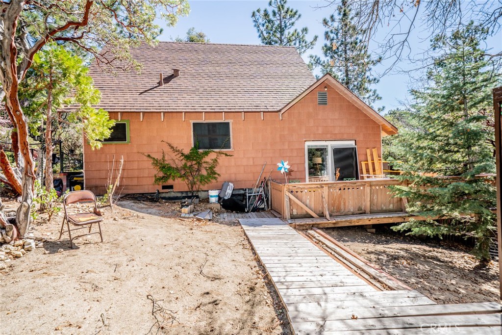 52647 Pine Cove Road Idyllwild, CA 92549 - Photo 26 of 35 a view of house with backyard and sitting area