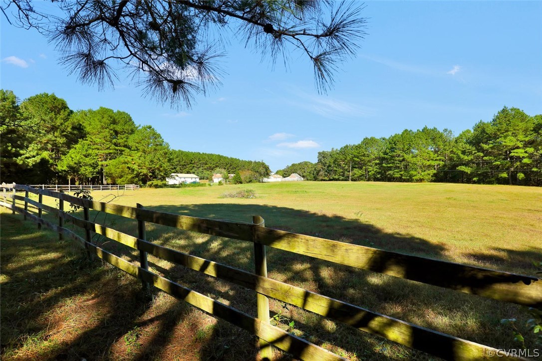 13800 Nash Road Chesterfield, VA 23838 - Photo 3 of 10 a view of an outdoor space and a yard