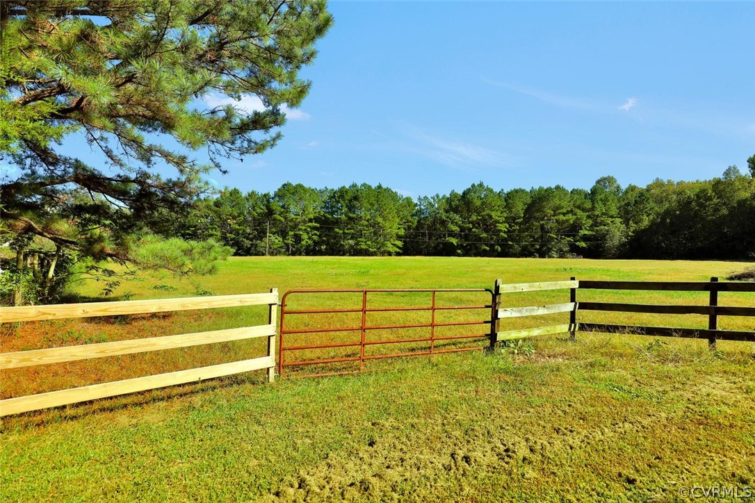 13800 Nash Road Chesterfield, VA 23838 - Photo 8 of 10 a view of park with wooden bench