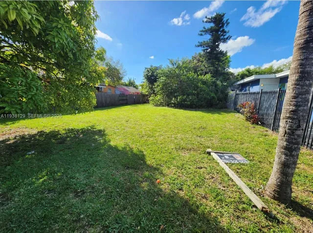 $1,400,000 | 120 Northeast 56th Street, Miami, FL 33137