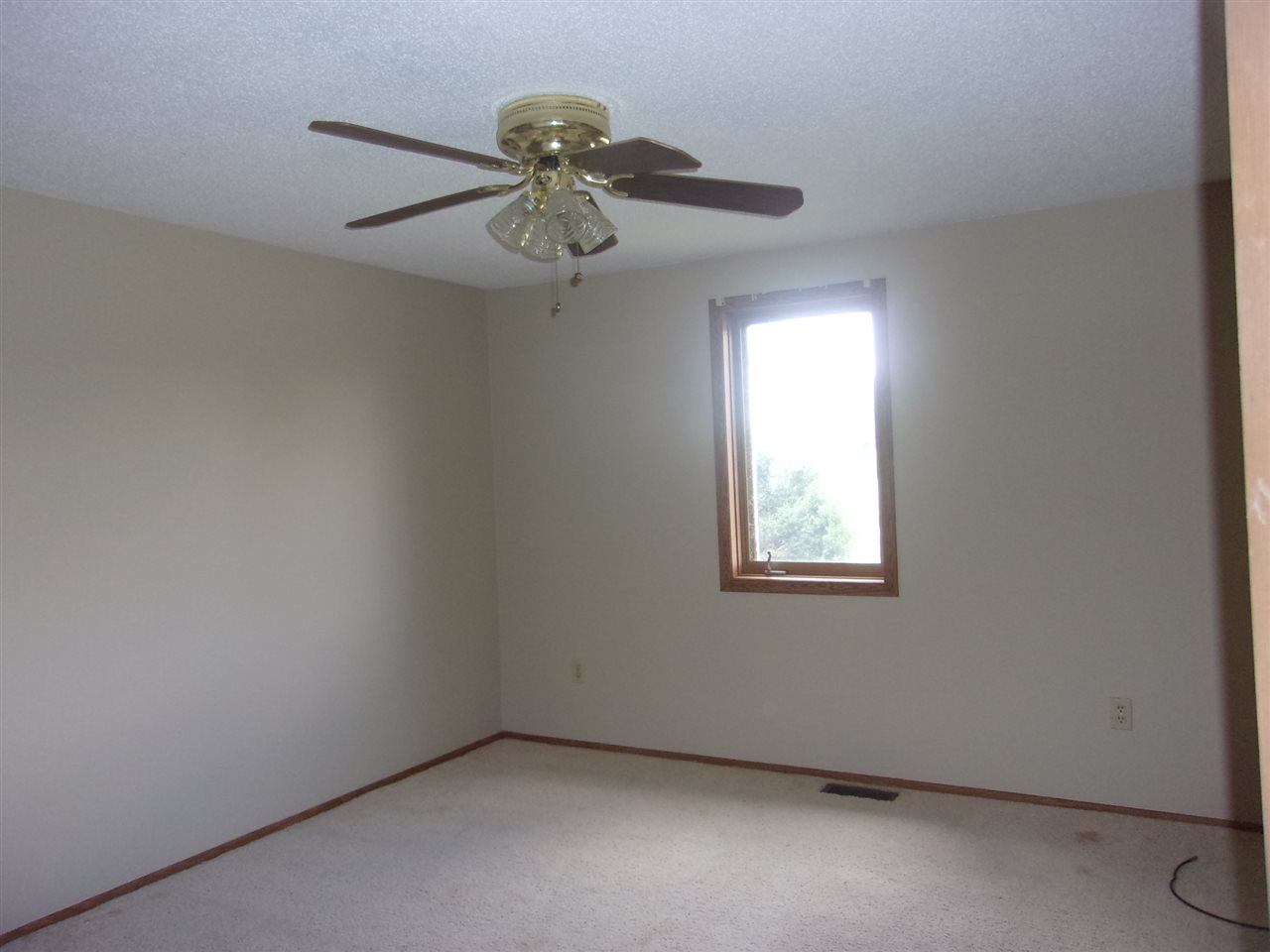 5467 South Crawford Road Mount Pleasant, MI 48858 - Photo 14 of 21 1804981-13.JPG
