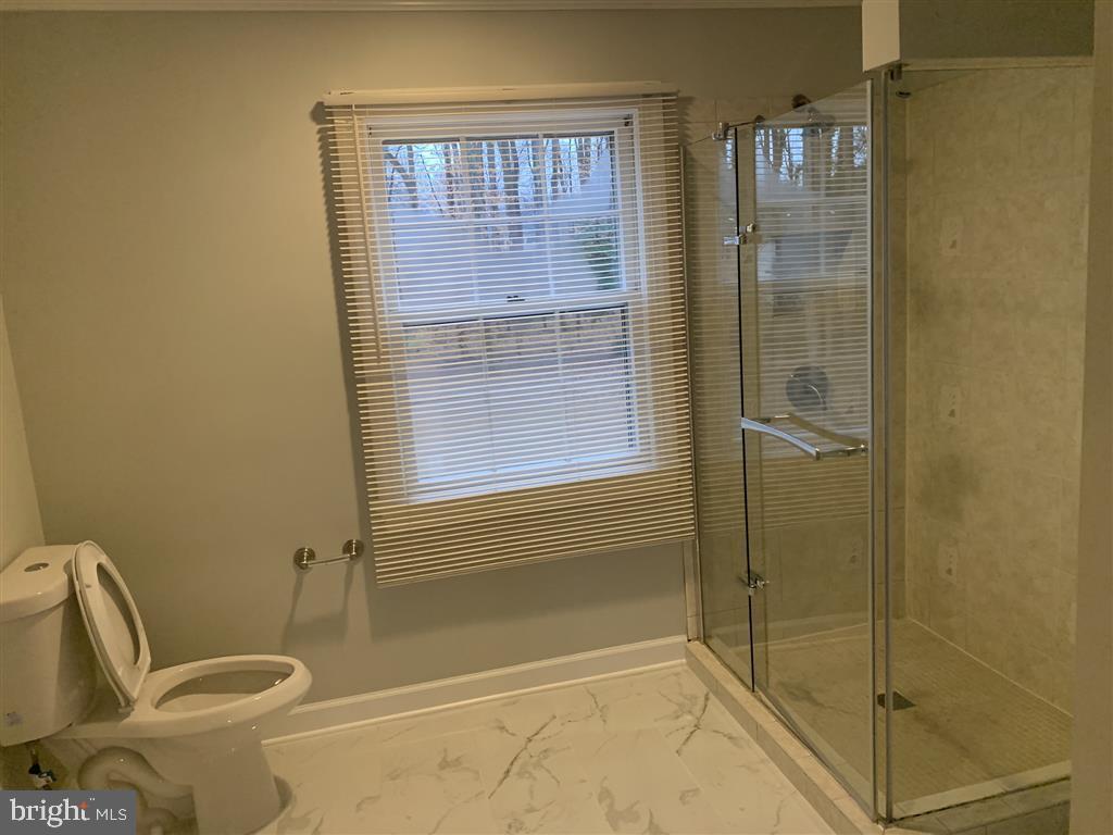 805 Balls Hill Road McLean, VA 22101 - Photo 20 of 40