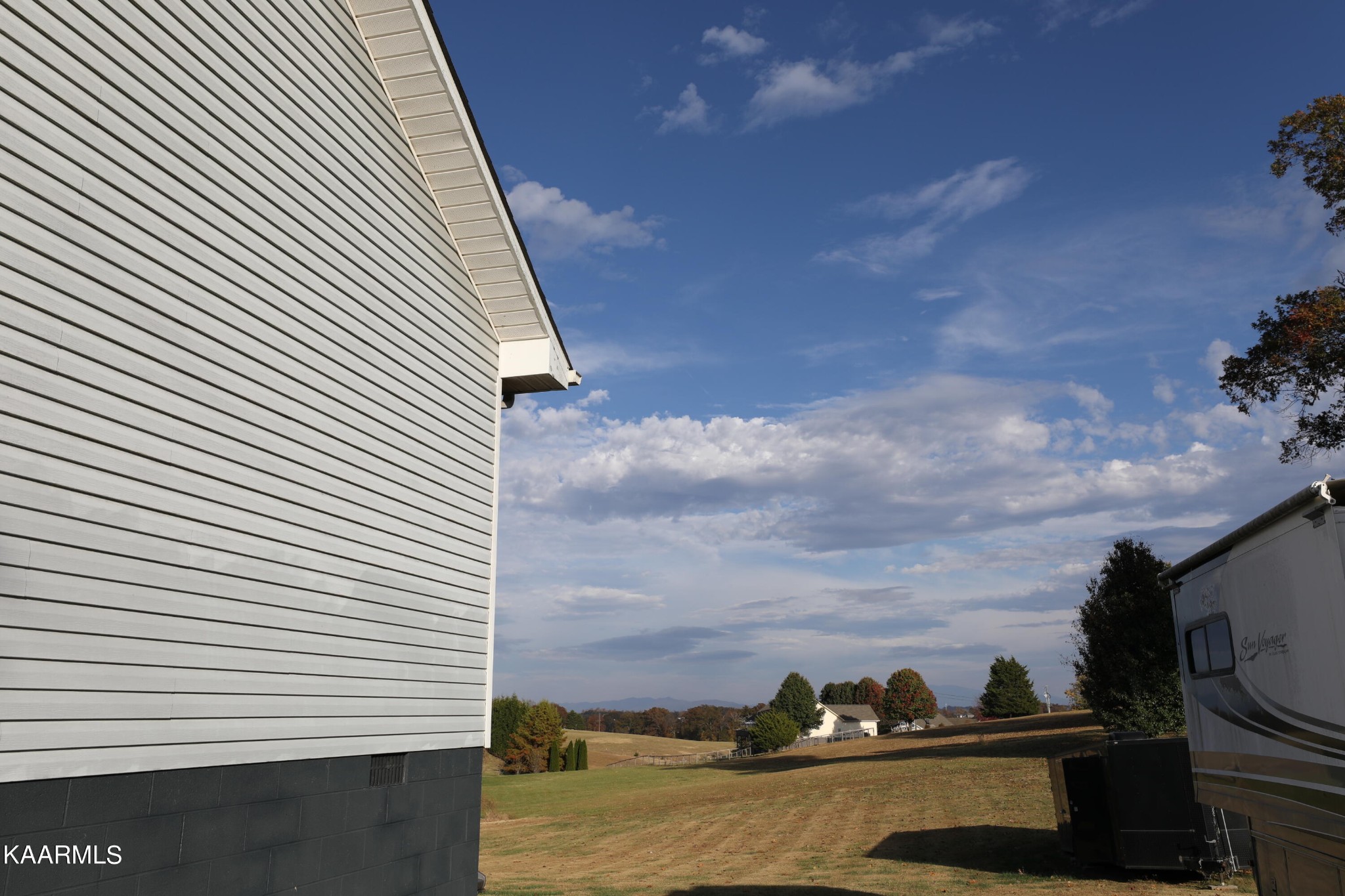 144 Timber Ridge Drive Madisonville, TN 37354 - Photo 7 of 46 Gallery Image 7
