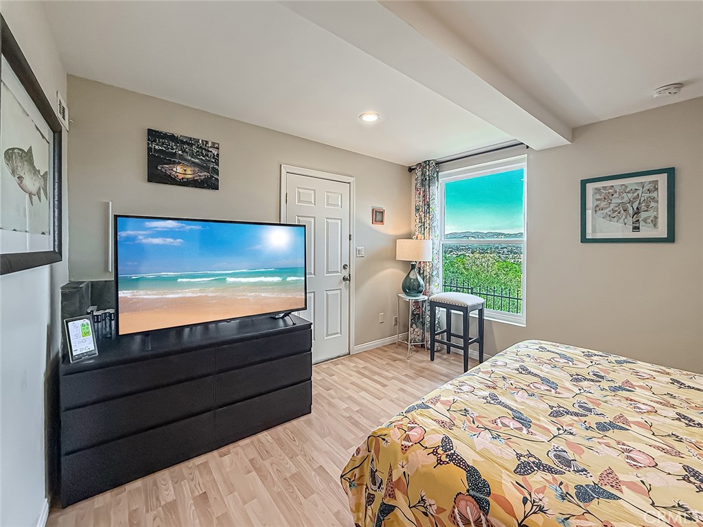 1059 Alta Vista Road Simi Valley, CA 93063 - Photo 19 of 30