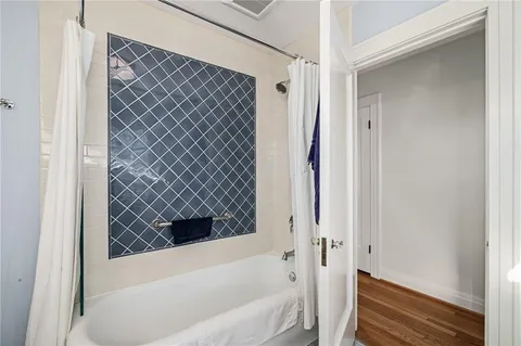 $650,000 | 5405 Locust Street, Kansas City, MO 64110