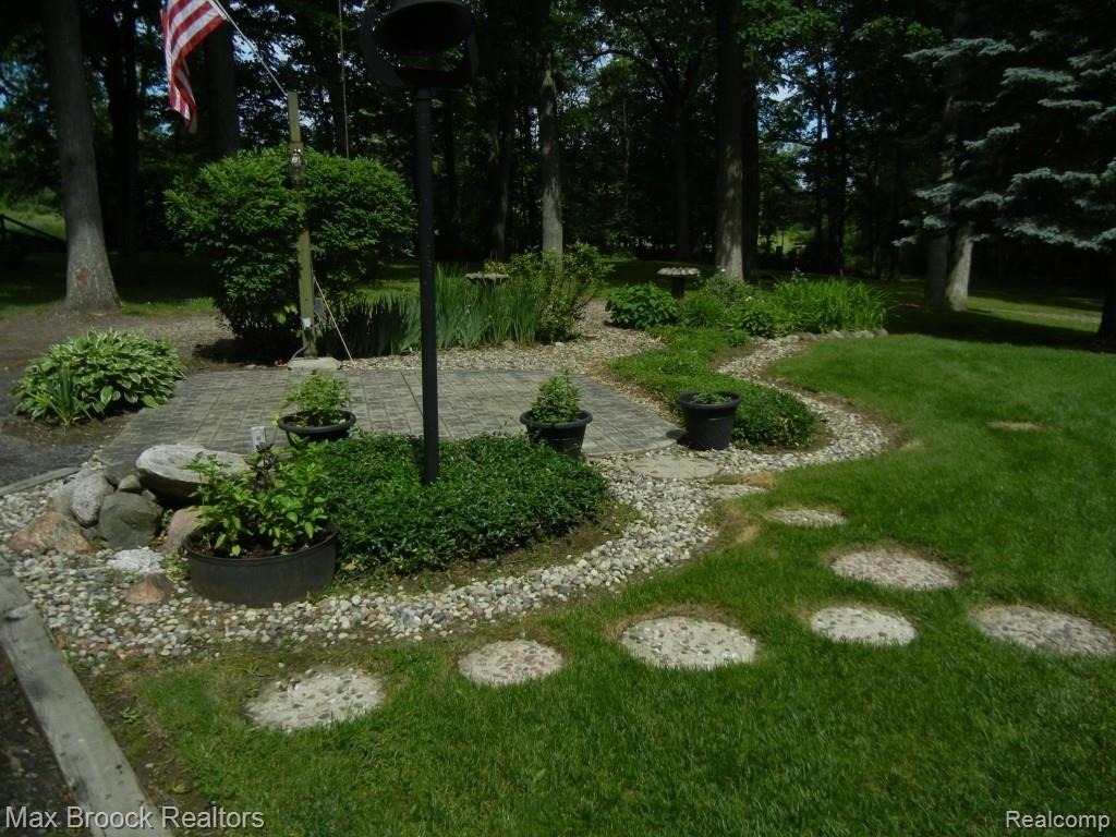 10400 Ellis Road Clarkston, MI 48348 - Photo 31 of 46 DSCN3491.jpg