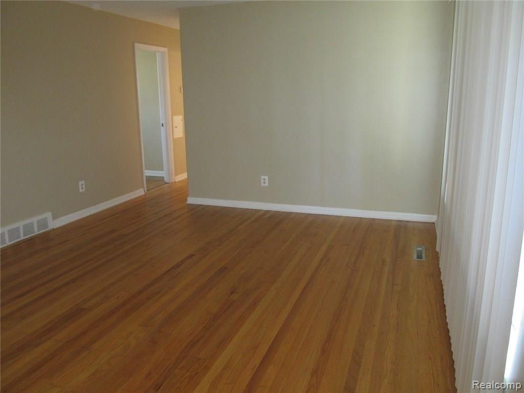 20530 Sunderland Road Detroit, MI 48219 - Photo 3 of 21 005.JPG