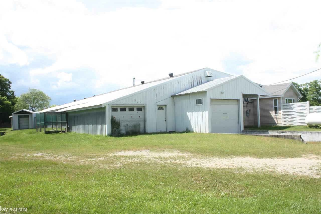 2583 Eckles Road Goodells, MI 48027 - Photo 18 of 31 31324151-17.JPG