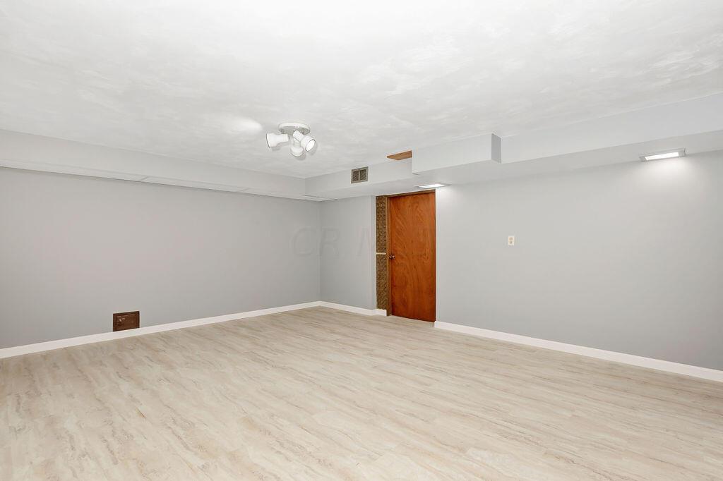 918 Farnham Road Columbus, OH 43220 - Photo 49 of 77 Rec Room