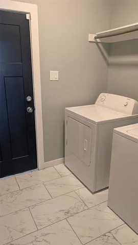 $2,275 | 914 East Louisiana Avenue, Dallas, TX 75216