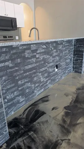 $2,275 | 914 East Louisiana Avenue, Dallas, TX 75216