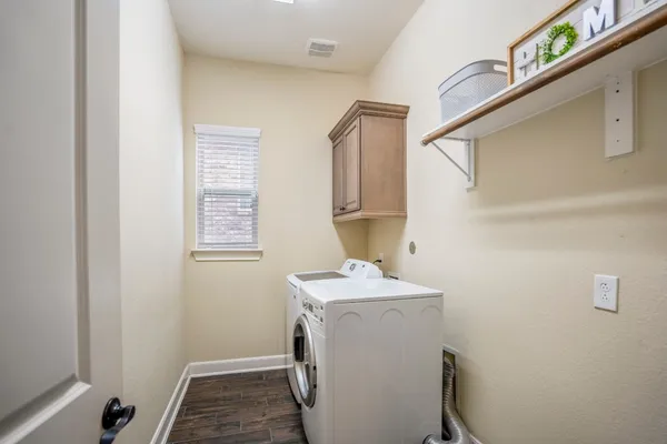 $525,000 | 4855 Bayou Saint John, Conroe, TX 77304