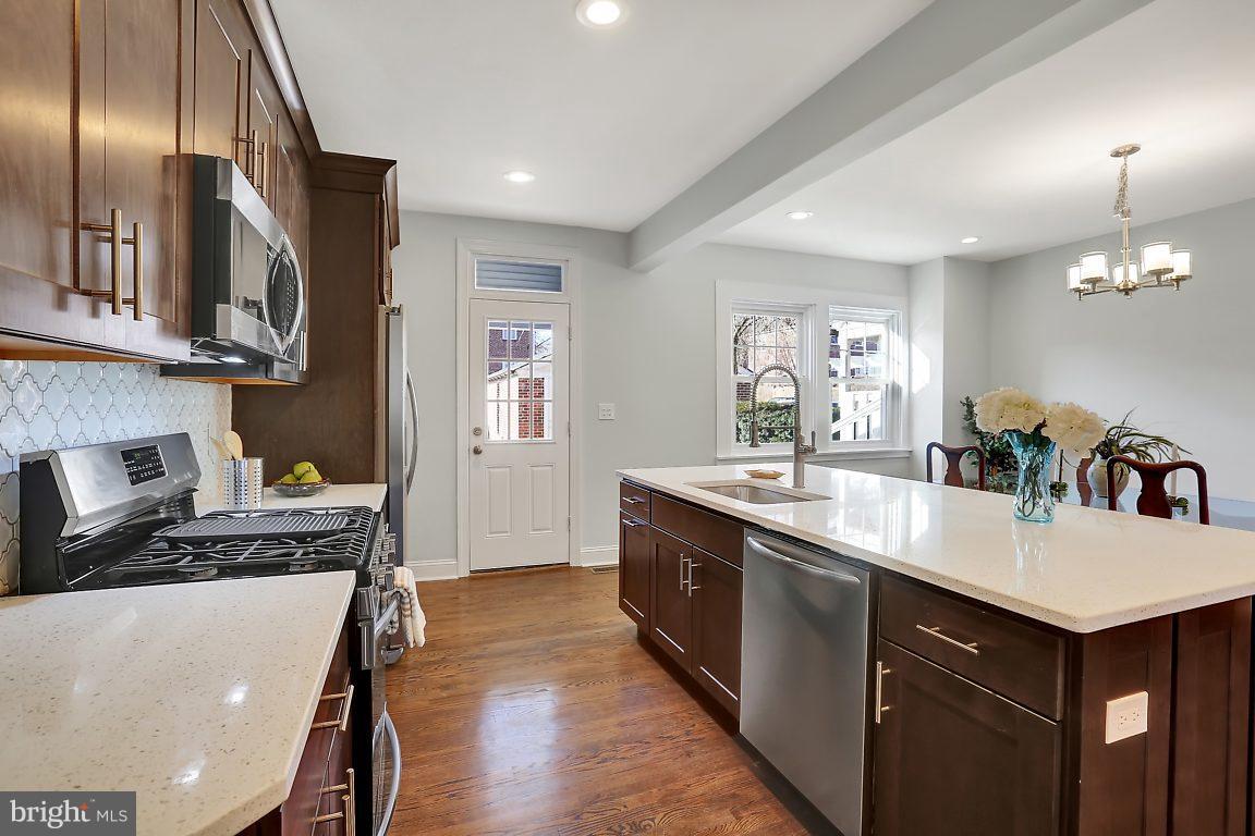 403 Hopkins Road Baltimore, MD 21212 - Photo 10 of 30 Kitchen