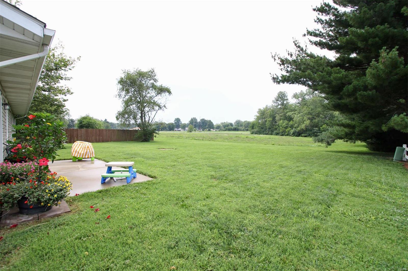 10624 Keck Road St. Jacob, IL 62281 - Photo 4 of 34 Gallery Image 4