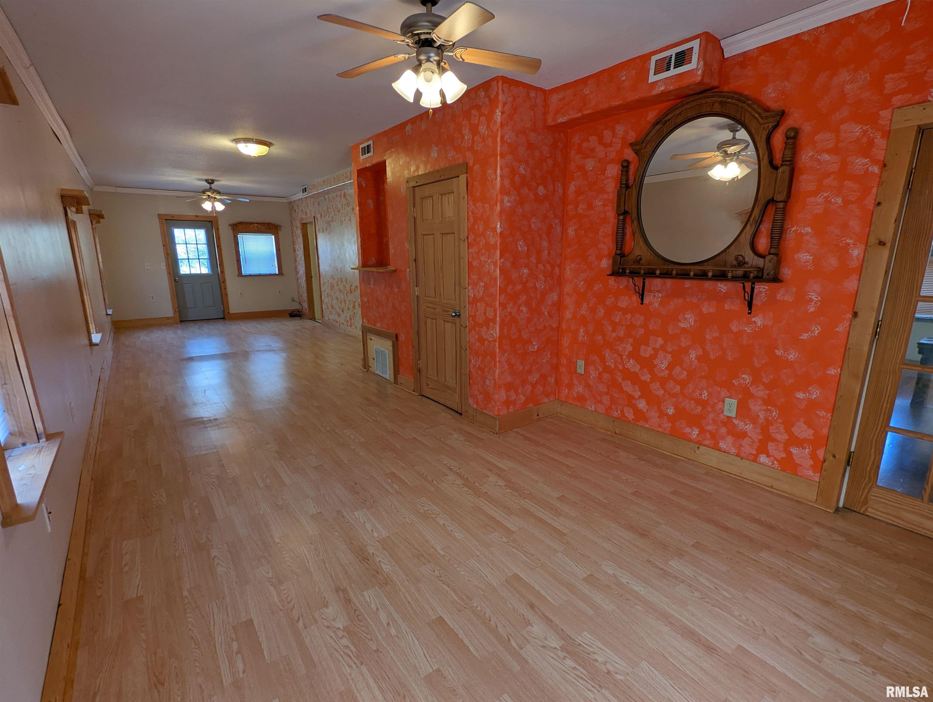 604 Hacker Street Buffalo, IA 52728 - Photo 6 of 12 Gallery Image 6