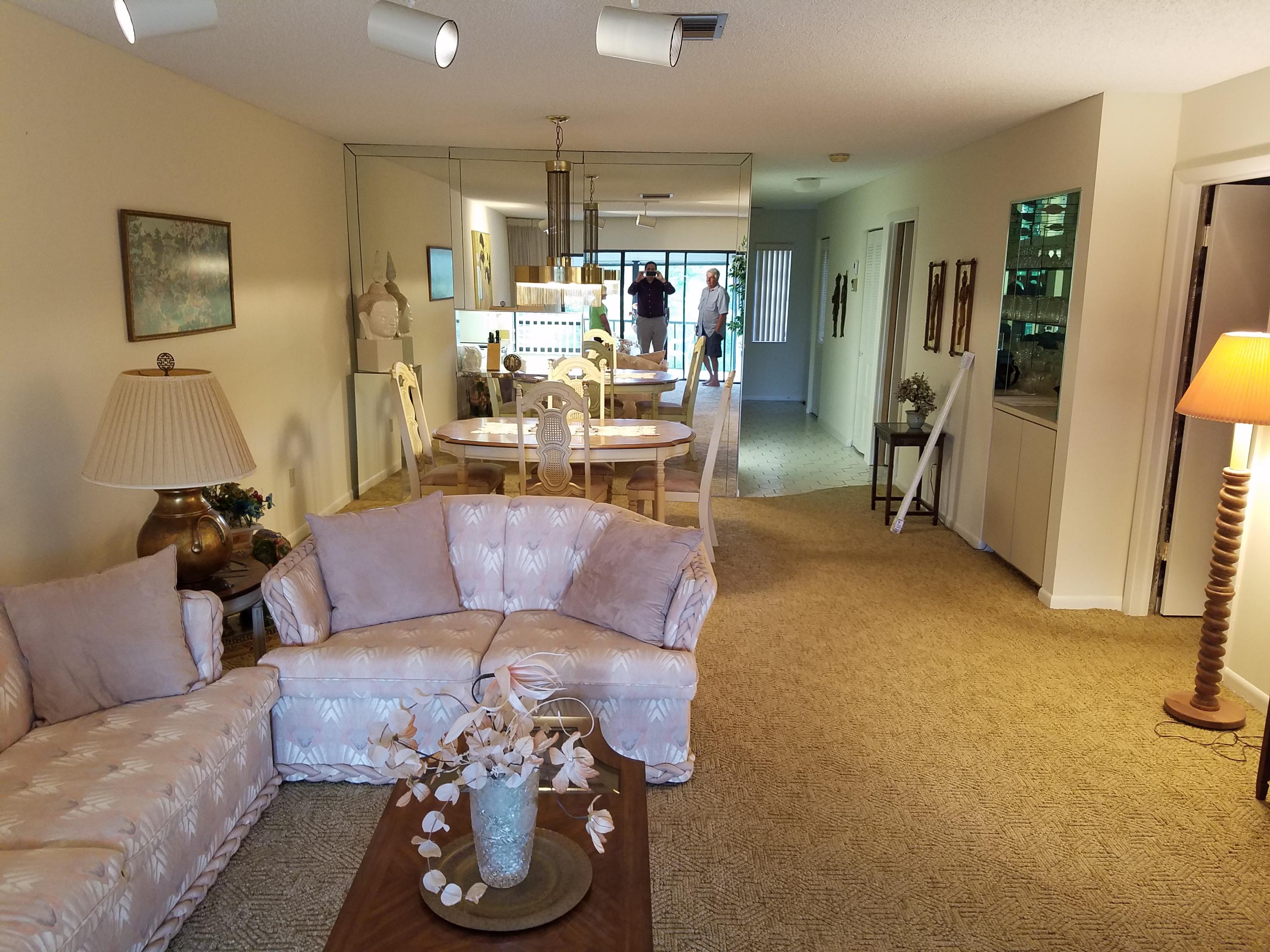 21217 Lago Circle, Unit 6H Boca Raton, FL 33433 - Photo 4 of 12 Open Dining