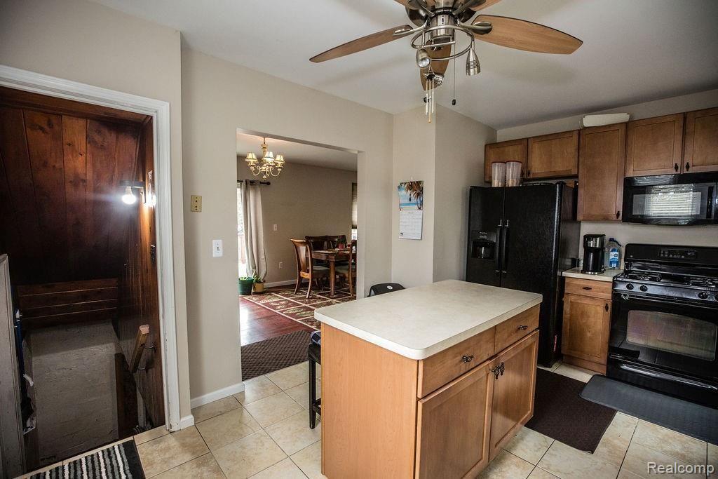 3075 Emmons Avenue Rochester Hills, MI 48307 - Photo 12 of 21