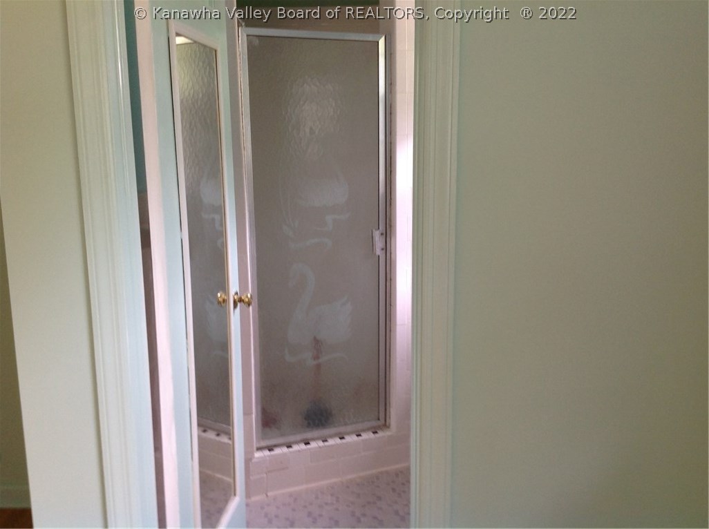 1429 Sweetbrier Road Charleston, WV 25314 - Photo 12 of 21 Gallery Image 12