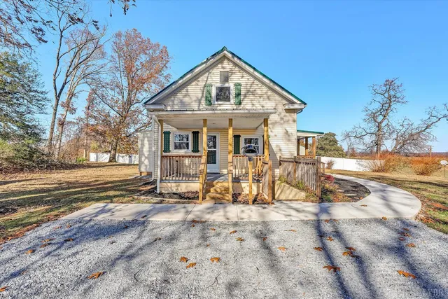 $349,900 | 1088 Piney Grove School Road, Moneta, VA 24121