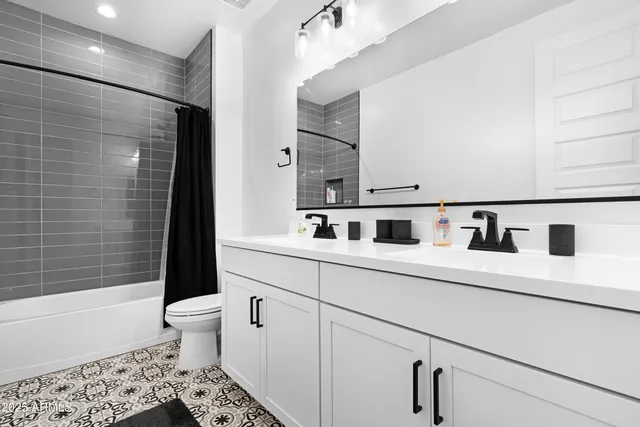 $2,800 | 22303 North Daniel Drive, Maricopa, AZ 85138