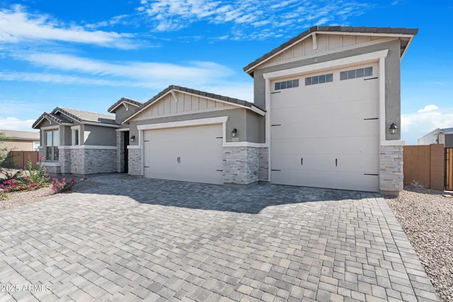 $2,800 | 22303 North Daniel Drive, Maricopa, AZ 85138