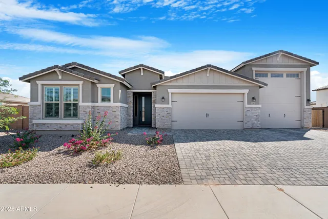 $2,800 | 22303 North Daniel Drive, Maricopa, AZ 85138