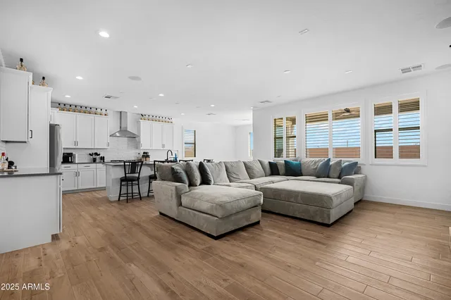 $2,800 | 22303 North Daniel Drive, Maricopa, AZ 85138