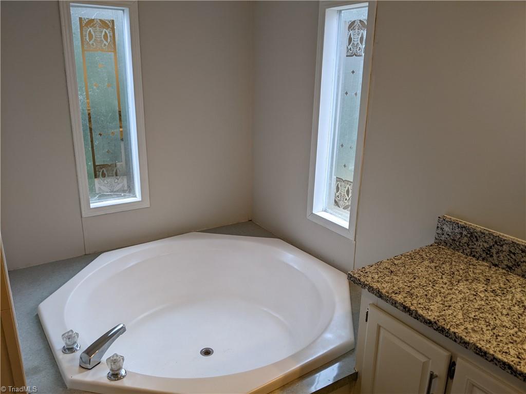 2215 Basil Holt Road Burlington, NC 27217 - Photo 15 of 23 Gallery Image 15