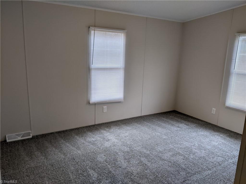 2215 Basil Holt Road Burlington, NC 27217 - Photo 17 of 23 Gallery Image 17