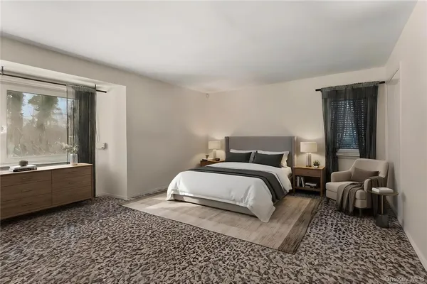 $1,295,000 | 890 Thompson Drive, Bay Shore, NY 11706