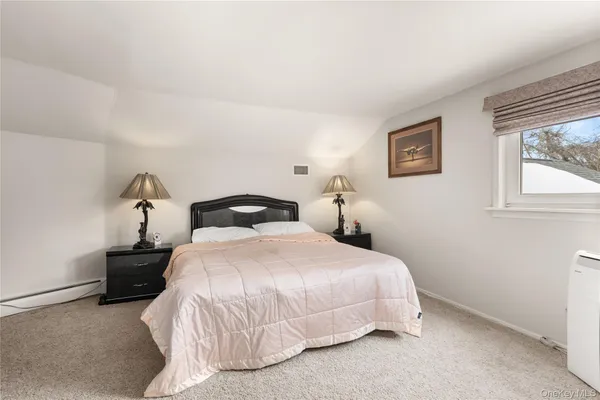 $1,295,000 | 890 Thompson Drive, Bay Shore, NY 11706