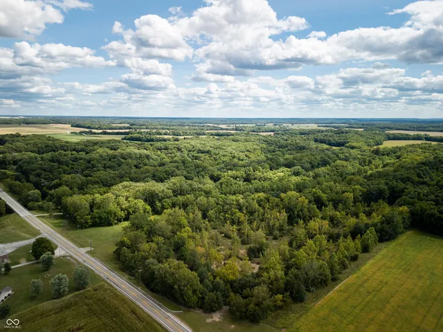 $250,000 | 2705 West State Road 234, Kingman, IN 47952