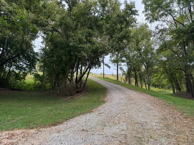 $250,000 | 2705 West State Road 234, Kingman, IN 47952