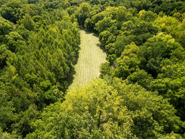 $250,000 | 2705 West State Road 234, Kingman, IN 47952