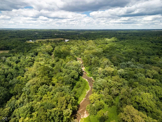 $250,000 | 2705 West State Road 234, Kingman, IN 47952