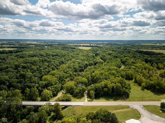 $250,000 | 2705 West State Road 234, Kingman, IN 47952